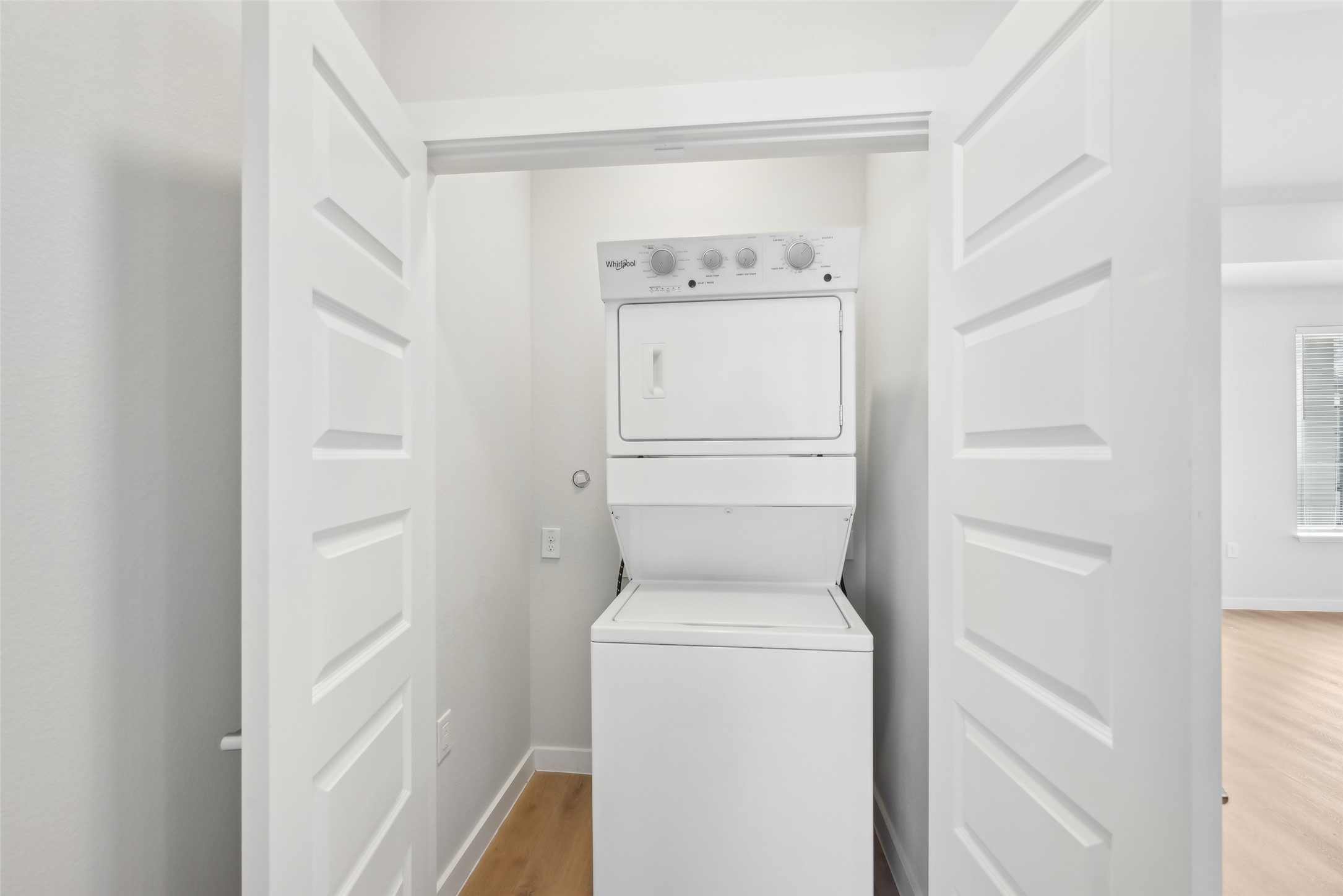 3651-614 South Custer Road McKinney, TX 75070 - Photo 19 of 25 a utility room with dryer and washer