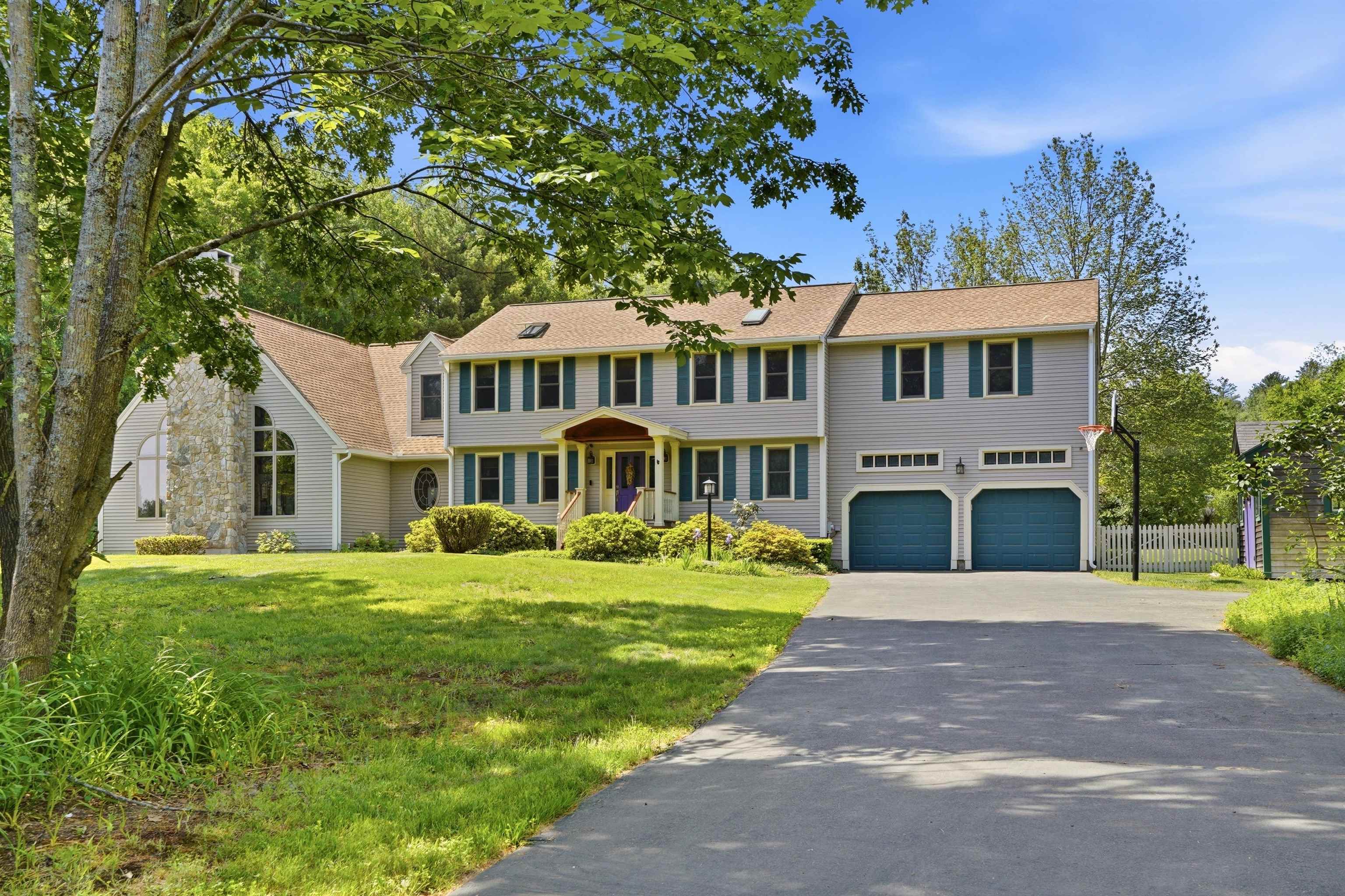 22 Clark Circle Pelham, NH 03076 - Photo 7 of 60