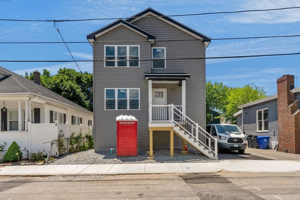 37 Murray Street Providence, RI 02909 - Photo 2 of 35