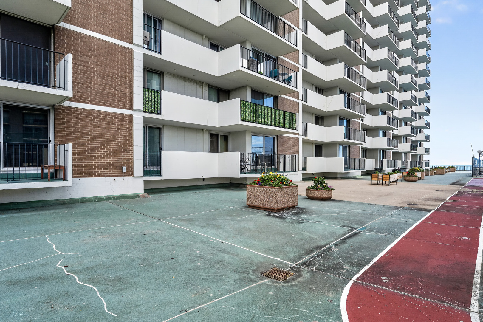 6033 North Sheridan Road, Unit 28D Chicago, IL 60660 - Photo 33 of 48