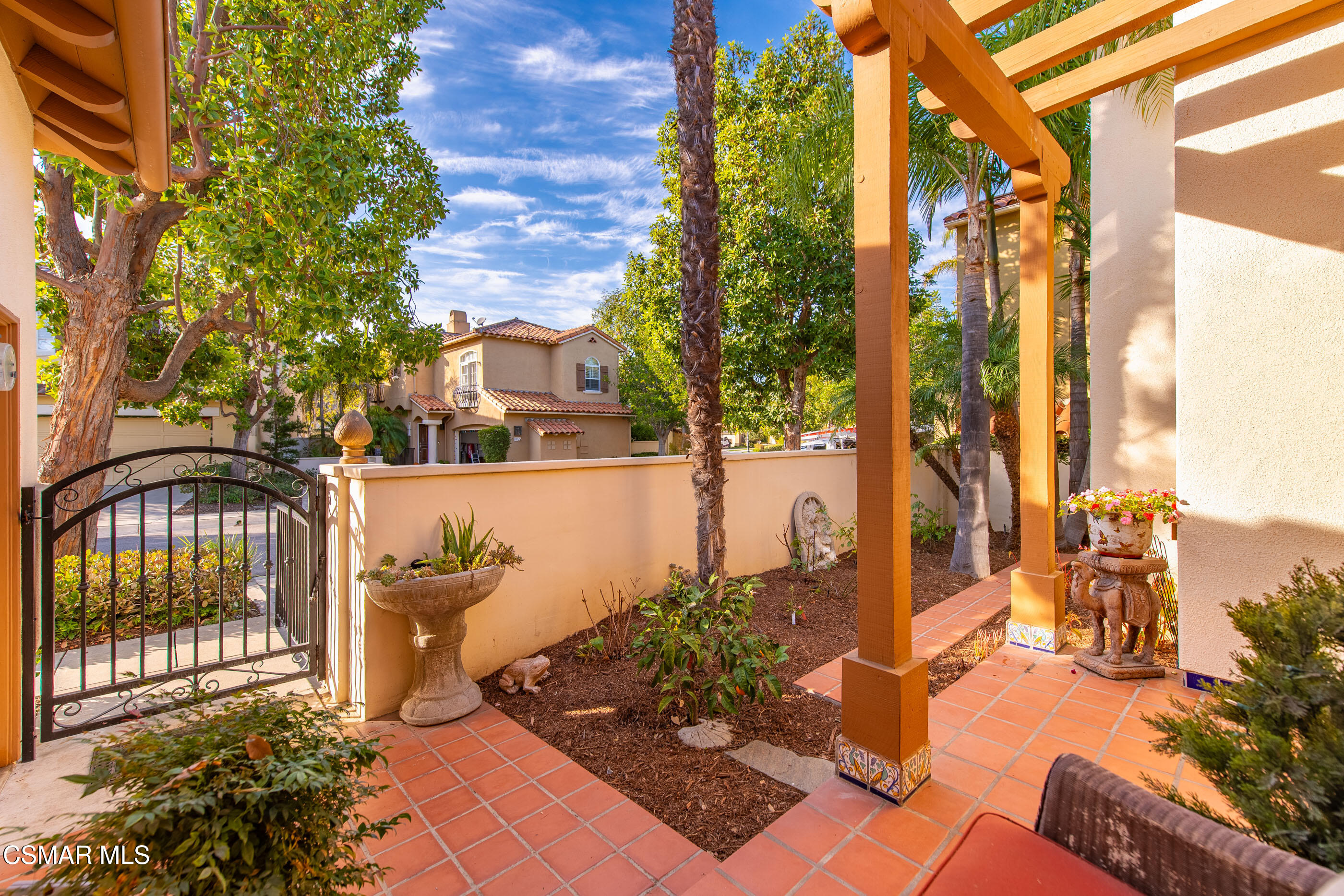 1142 Corte Riviera Camarillo, CA 93010 - Photo 49 of 49 a view of a potted flower in the corridor