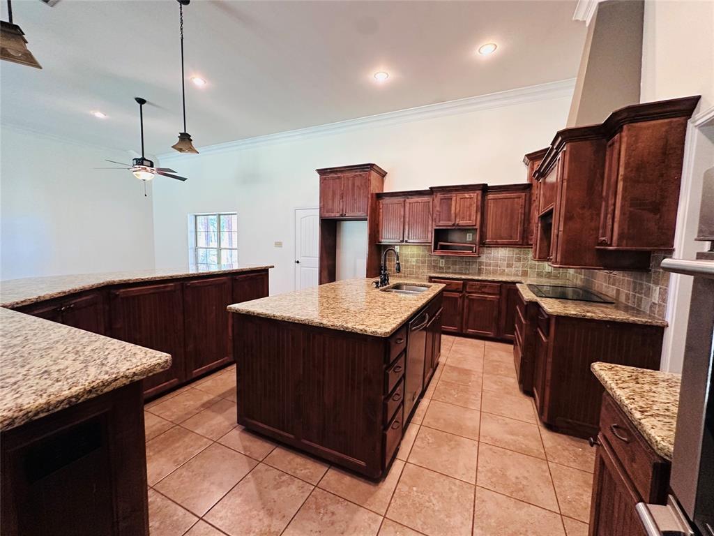 192 Randy Street Gun Barrel City, TX 75156 - Photo 8 of 37