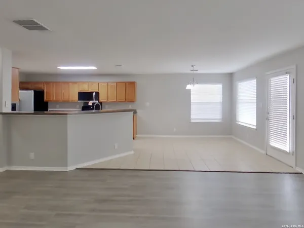 $2,239 | 517 Zapata Circle, New Braunfels, TX 78130