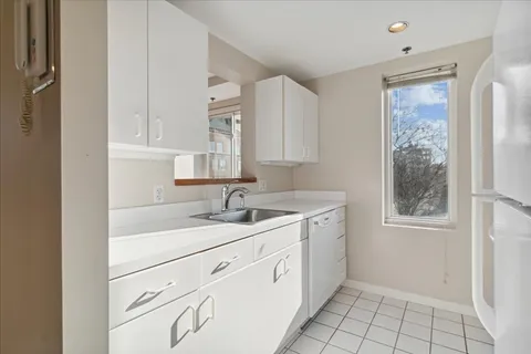 $795,000 | 950 Massachusetts Avenue, Unit 417, Cambridge, MA 02139