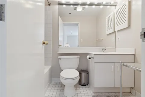 $795,000 | 950 Massachusetts Avenue, Unit 417, Cambridge, MA 02139