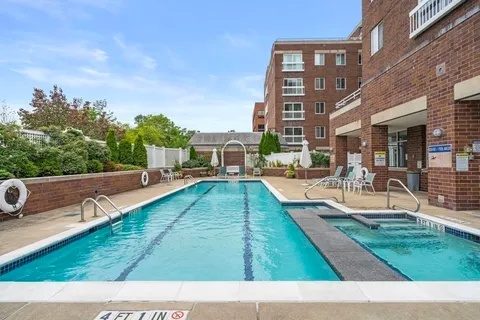 $795,000 | 950 Massachusetts Avenue, Unit 417, Cambridge, MA 02139