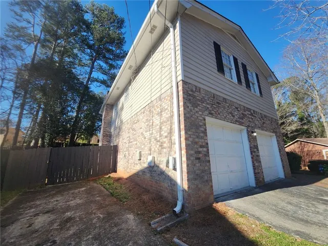 $2,200 | 2337 Pebble Rock East, Decatur, GA 30035
