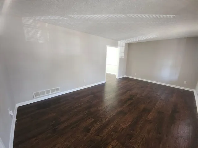 $2,200 | 2337 Pebble Rock East, Decatur, GA 30035