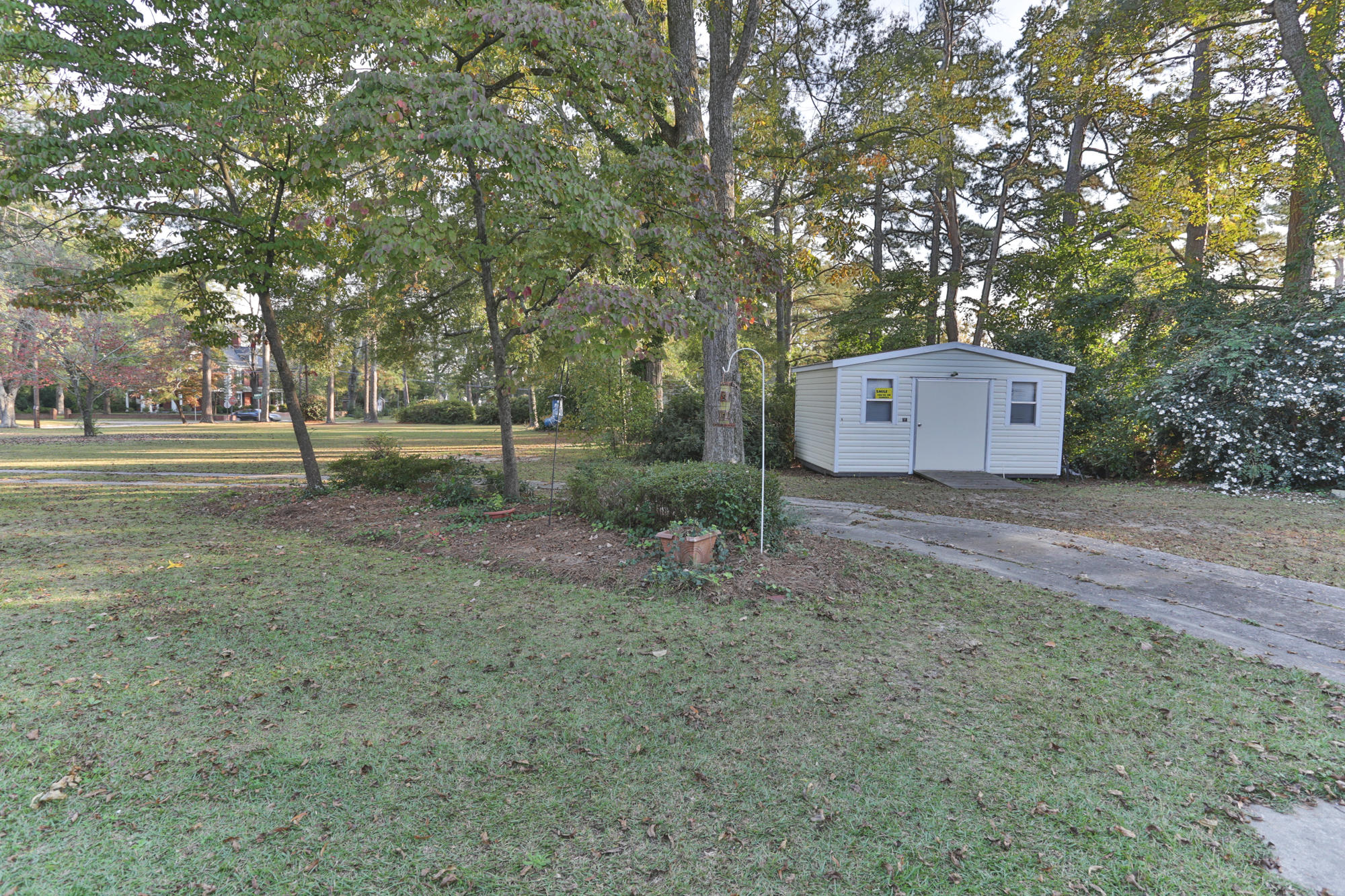 109 North Ledbetter Street Rockingham, NC 28379 - Photo 34 of 39 1O8A6311