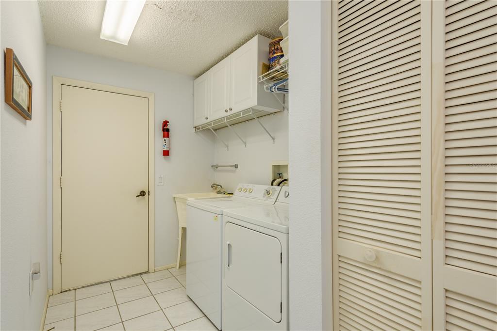 6045 Country Ridge Lane New Port Richey, FL 34655 - Photo 11 of 30 Gallery Image 11