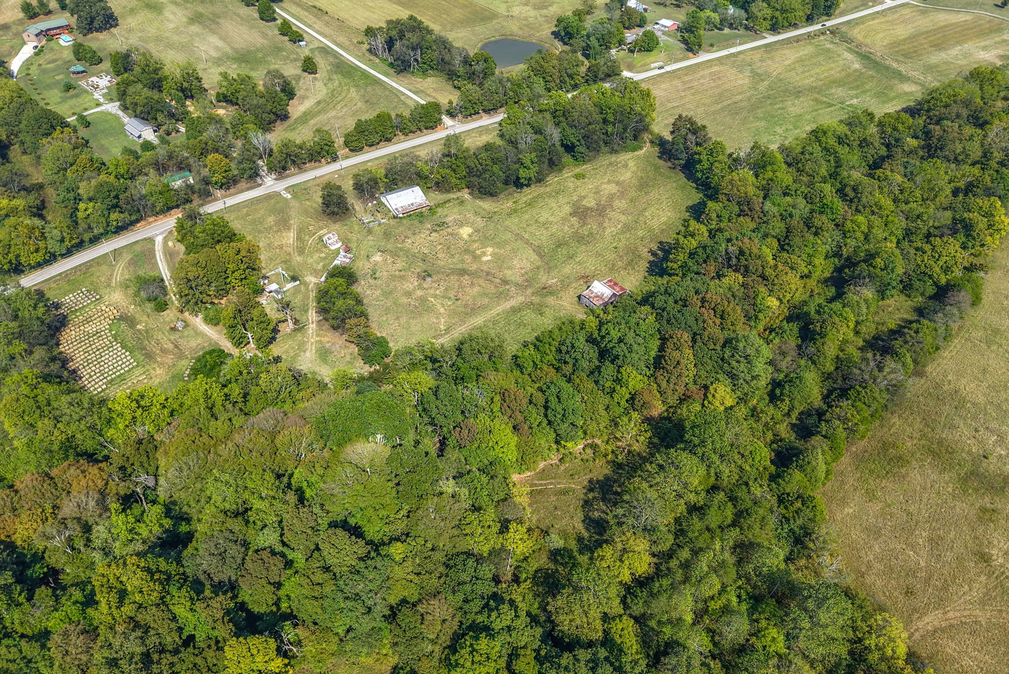 4 Indian Creek Road Cumberland Furnace, TN 37051 - Photo 7 of 70 a view of a yard