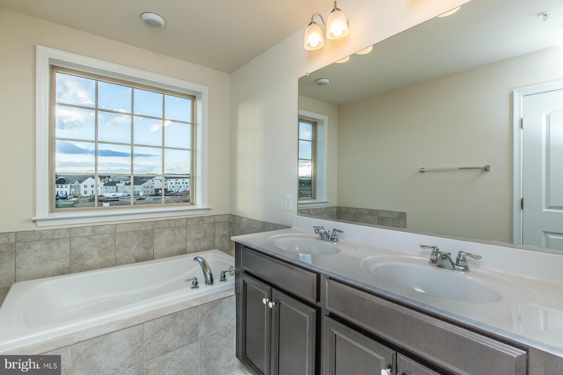 4708 Cambria Road Frederick, MD 21703 - Photo 16 of 24 Bath (Master)