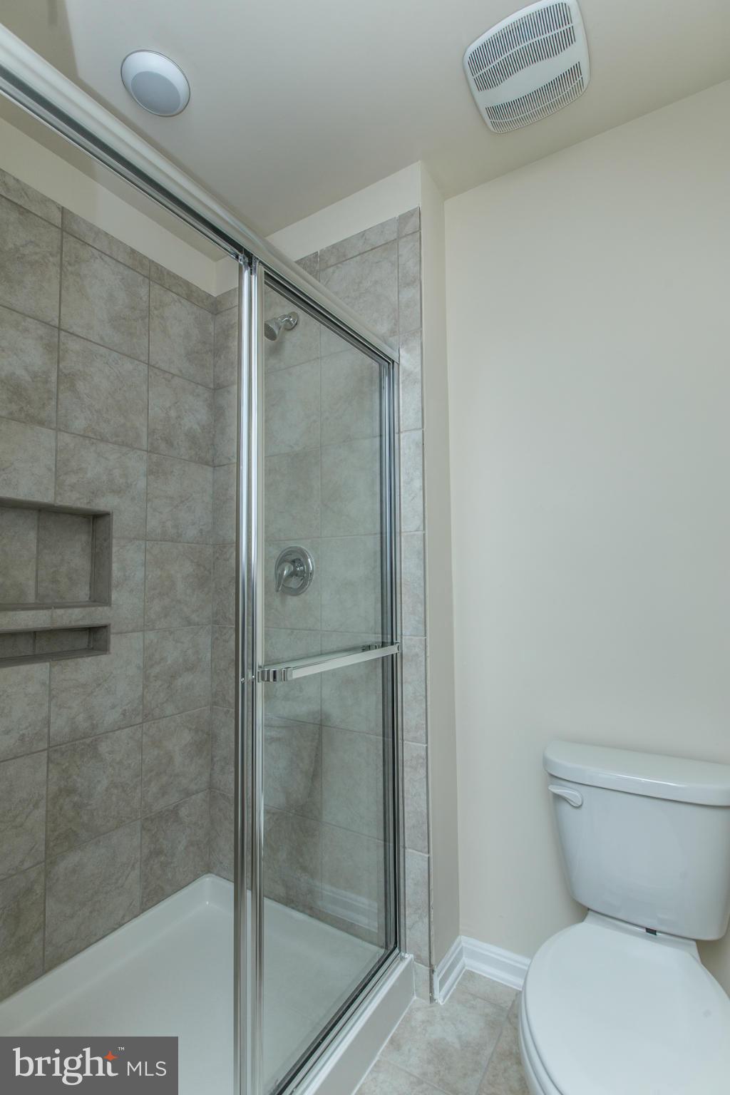 4708 Cambria Road Frederick, MD 21703 - Photo 17 of 24 Bath (Master)