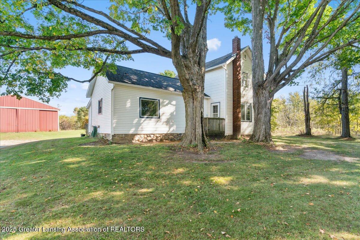 13947 Shaftsburg Road Perry, MI 48872 - Photo 7 of 26 10-Media Jett - 13