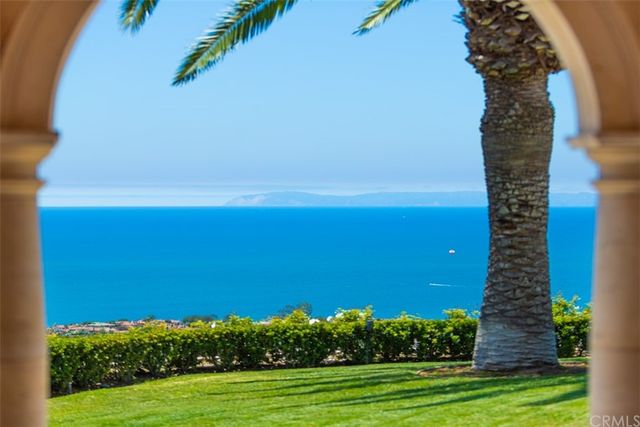 $30,600,000 | 1 Pelican Crest Drive, Newport Coast, CA 92657