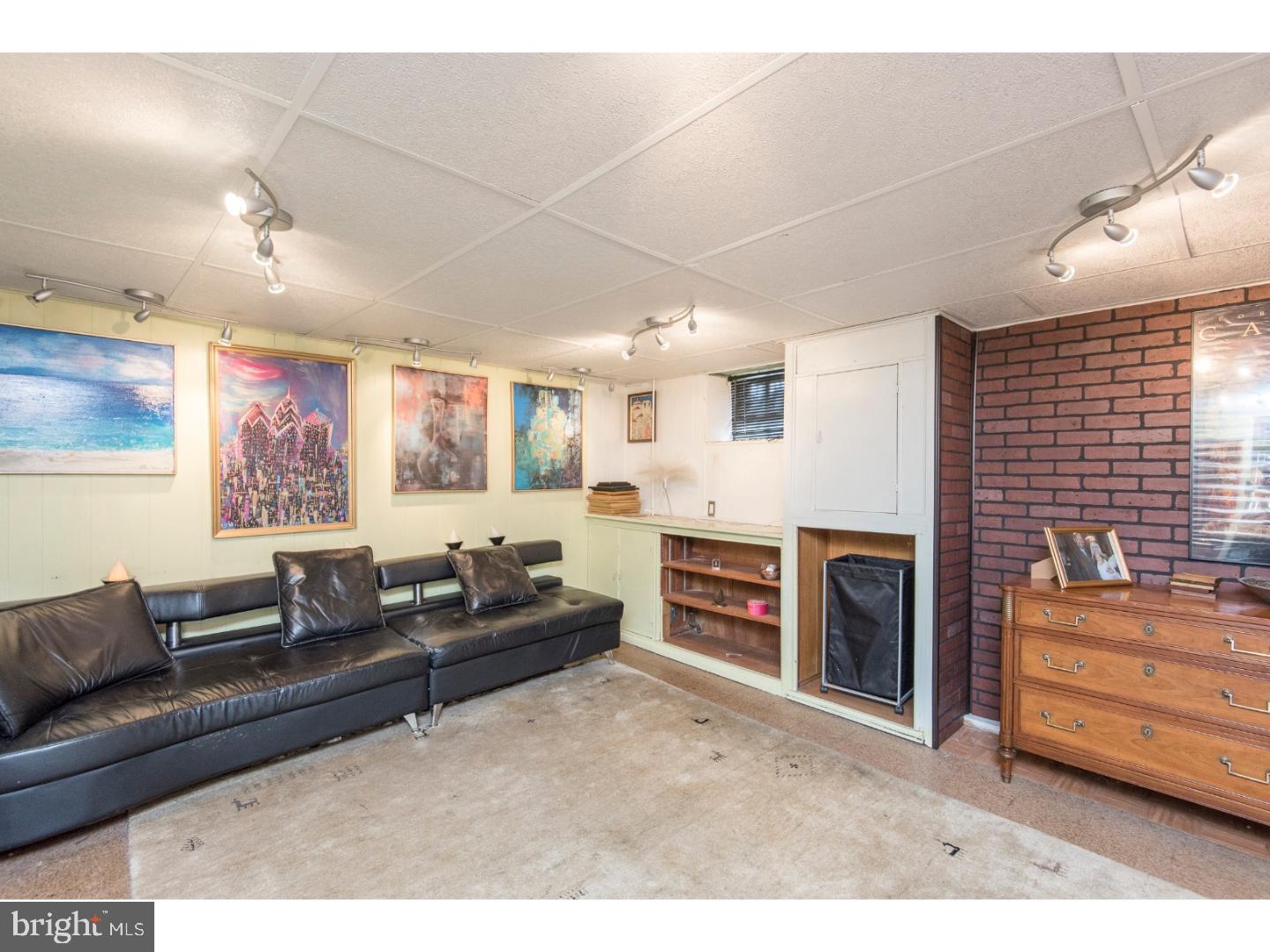 7513 Sherwood Road Philadelphia, PA 19151 - Photo 12 of 25 Gallery Image 12