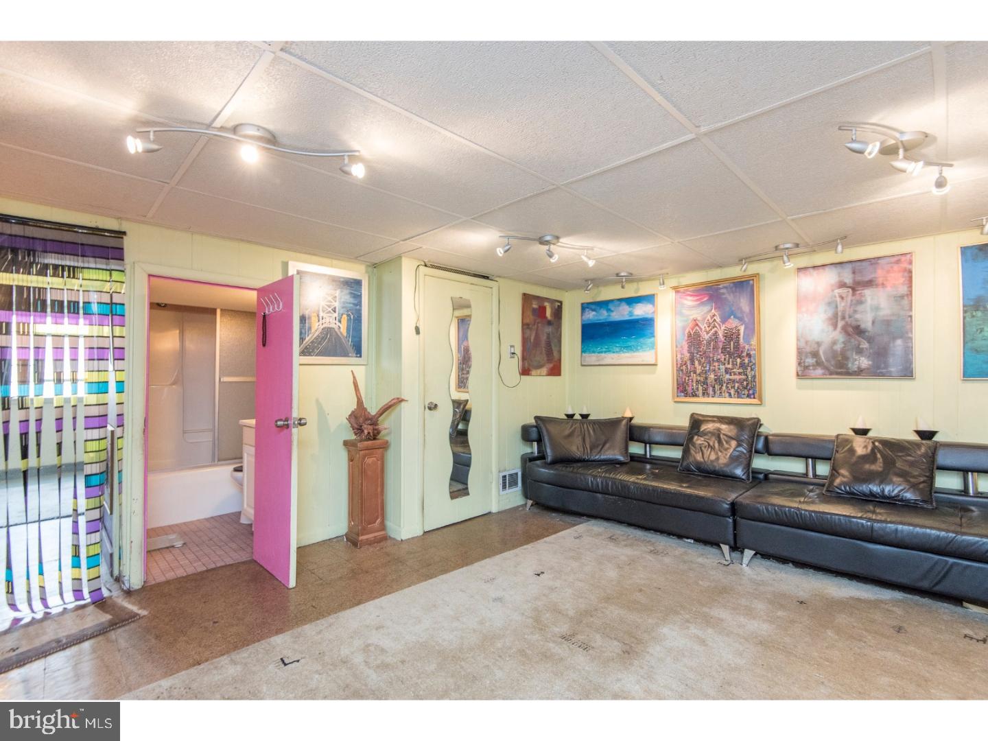 7513 Sherwood Road Philadelphia, PA 19151 - Photo 14 of 25 Gallery Image 14