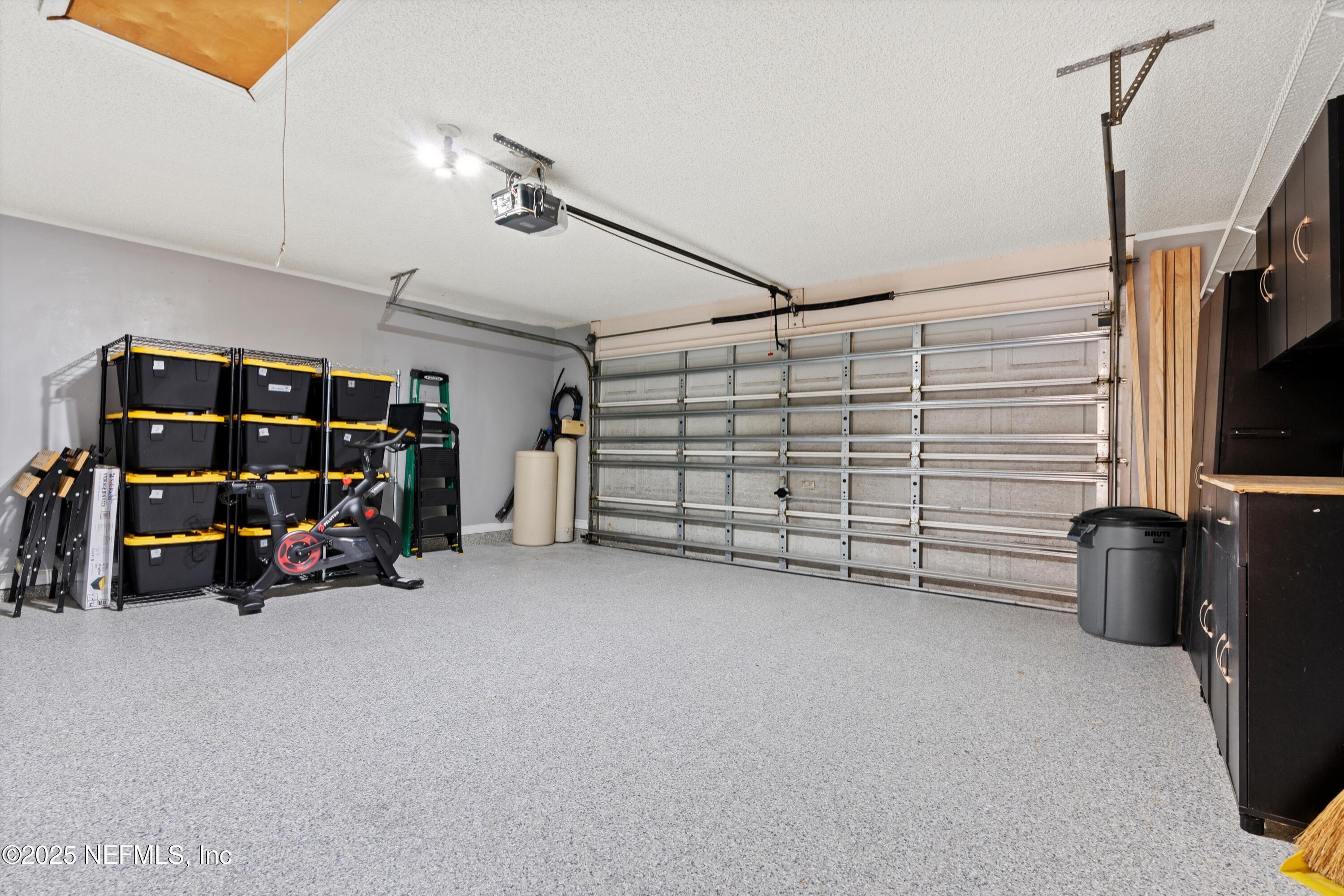 9768 Cedar Ridge Drive West Jacksonville, FL 32221 - Photo 25 of 34 Garage