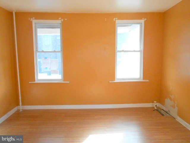 600 Springfield Avenue Baltimore, MD 21212 - Photo 2 of 11 Living Room
