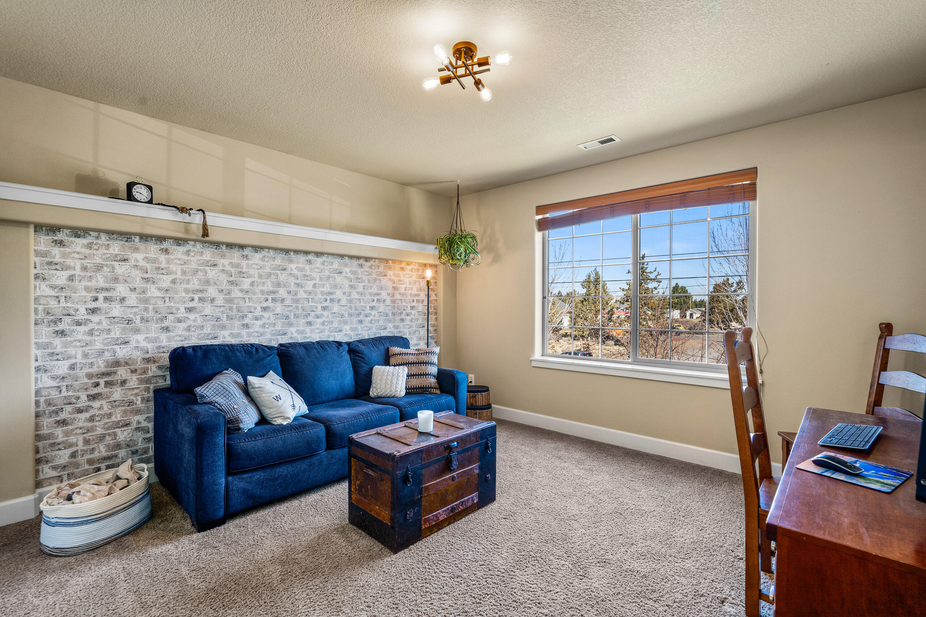 20963 Yeoman Road Bend, OR 97701 - Photo 21 of 34 2022_03_29_20963_yeoman_rd_bend-12