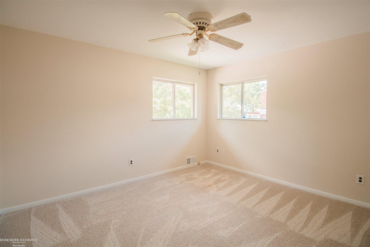 57099 Omo Road Ray, MI 48096 - Photo 23 of 53 50017065-22.JPG