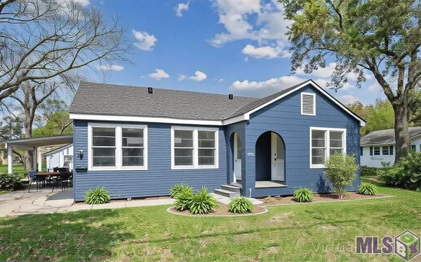$229,900 | 720 Ave C, Port Allen, LA 70767