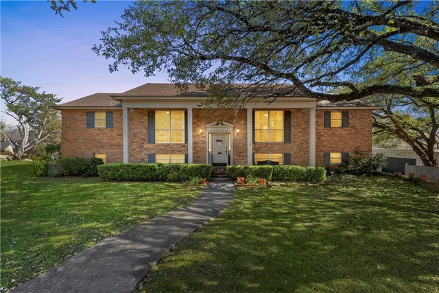 $365,000 | 2831 Wooded Acres Drive, Waco, TX 76710