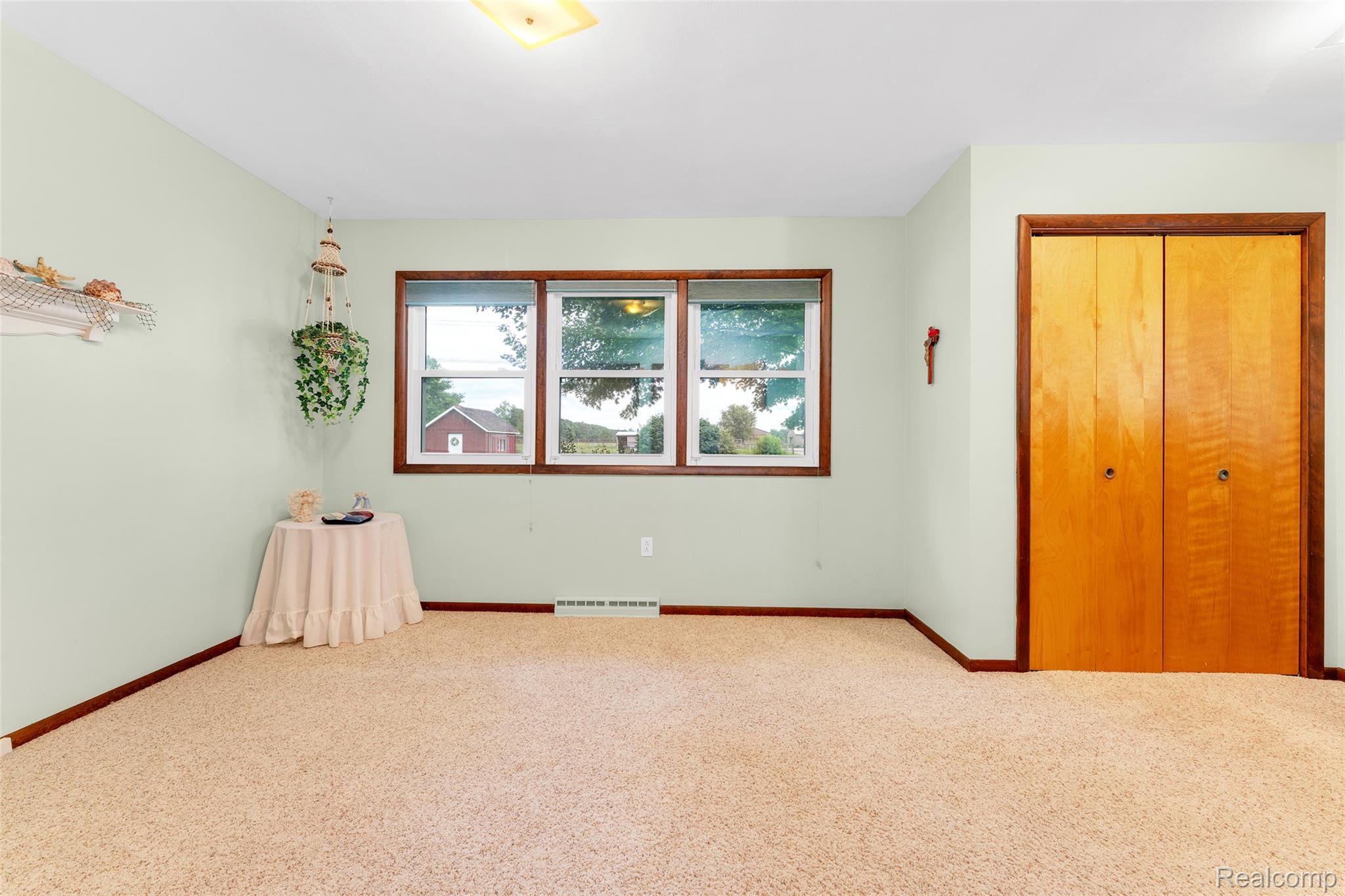 6767 Sharpe Road Fowlerville, MI 48836 - Photo 14 of 31 DSC09876.jpg