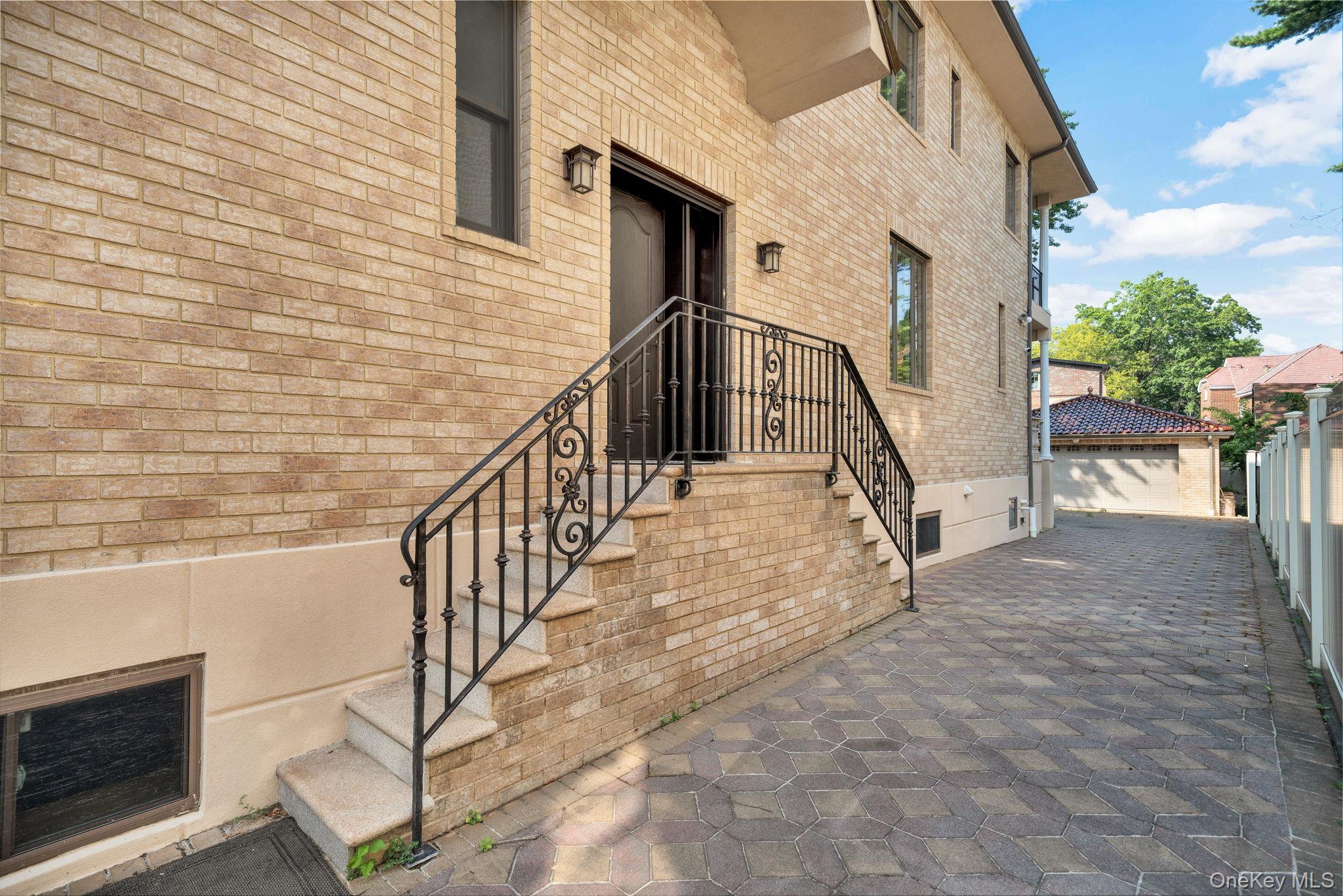 84-29 Kendrick Place Queens, NY 11432 - Photo 44 of 50 a view of entryway