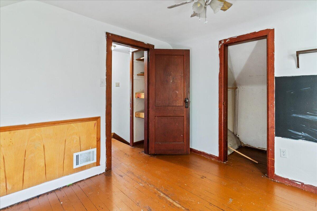 7483 Summit Road Southwest Pataskala, OH 43062 - Photo 20 of 25 20-Bedroom 3 Upper