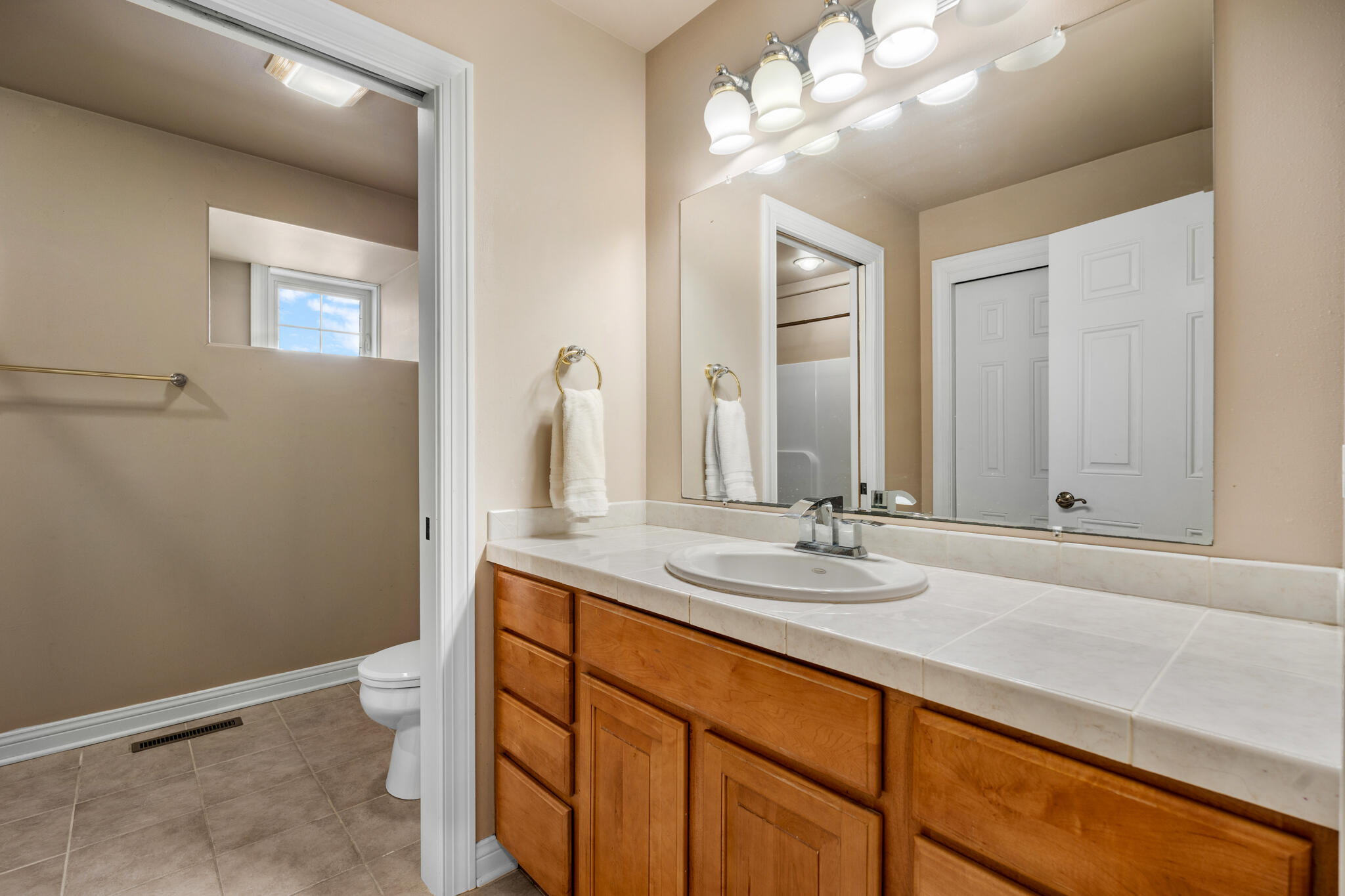 N97W14613 Rimrock Road Germantown, WI 53022 - Photo 31 of 55 N97W14613 Rimrock Rd, Germantown-28