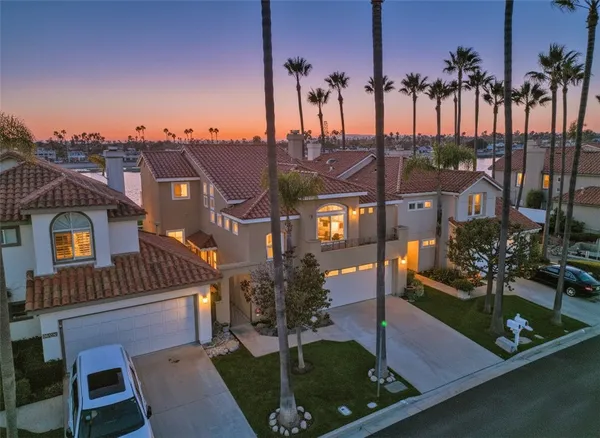 $2,100,000 | 5812 Spinnaker Bay Drive, Long Beach, CA 90803
