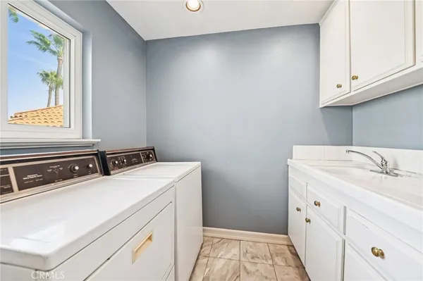 $2,100,000 | 5812 Spinnaker Bay Drive, Long Beach, CA 90803
