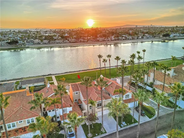 $2,100,000 | 5812 Spinnaker Bay Drive, Long Beach, CA 90803