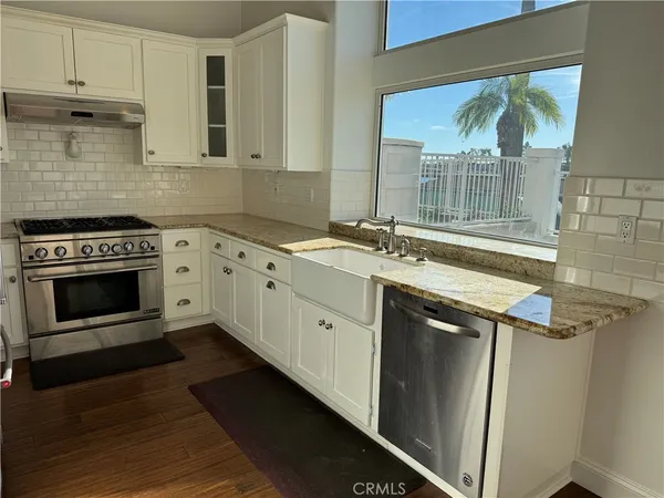 $2,100,000 | 5812 Spinnaker Bay Drive, Long Beach, CA 90803