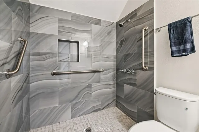 $2,250,000 | 5812 Spinnaker Bay Drive, Long Beach, CA 90803