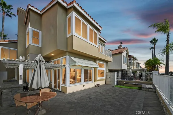 $2,100,000 | 5812 Spinnaker Bay Drive, Long Beach, CA 90803