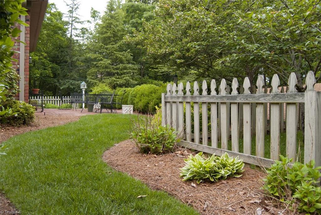 1318 Heathcliff Road High Point, NC 27262 - Photo 19 of 21 Gallery Image 19