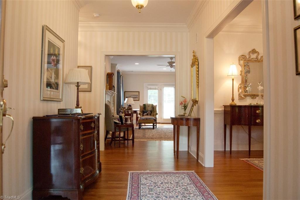 1318 Heathcliff Road High Point, NC 27262 - Photo 3 of 21 Gallery Image 3