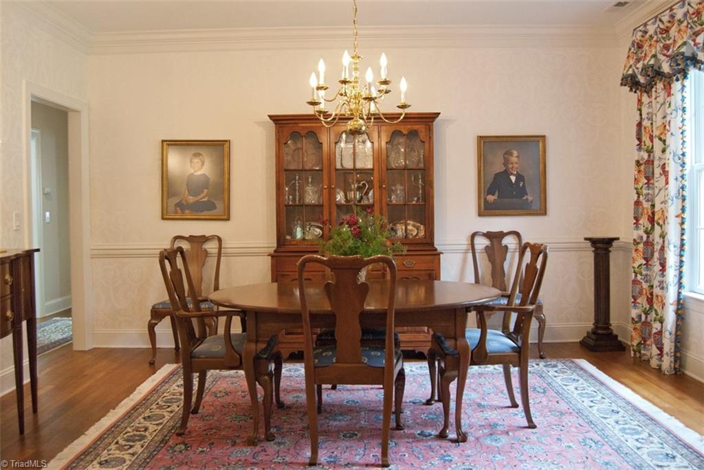 1318 Heathcliff Road High Point, NC 27262 - Photo 10 of 21 Gallery Image 10