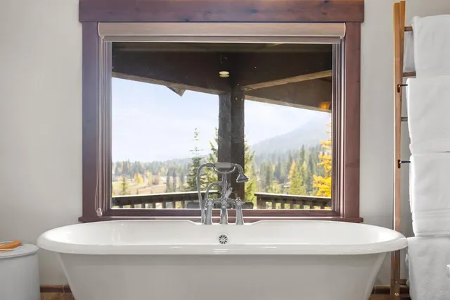 $3,995,000 | 291 White Water Drive, Donnelly, ID 83615