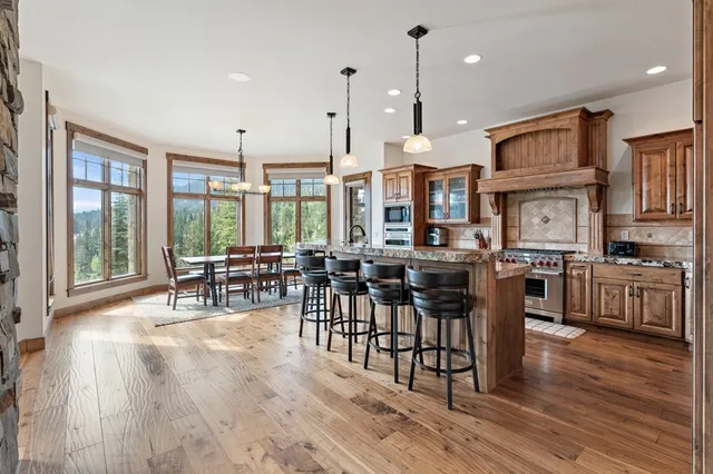 $3,995,000 | 291 White Water Drive, Donnelly, ID 83615