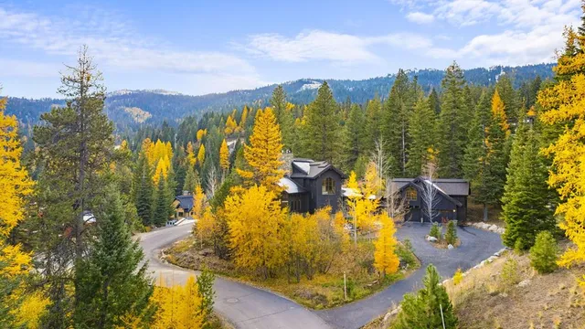 $3,995,000 | 291 White Water Drive, Donnelly, ID 83615