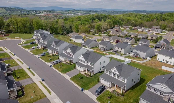 $529,900 | 2750 Rdg Hvn Drive, Harrisonburg, VA 22801