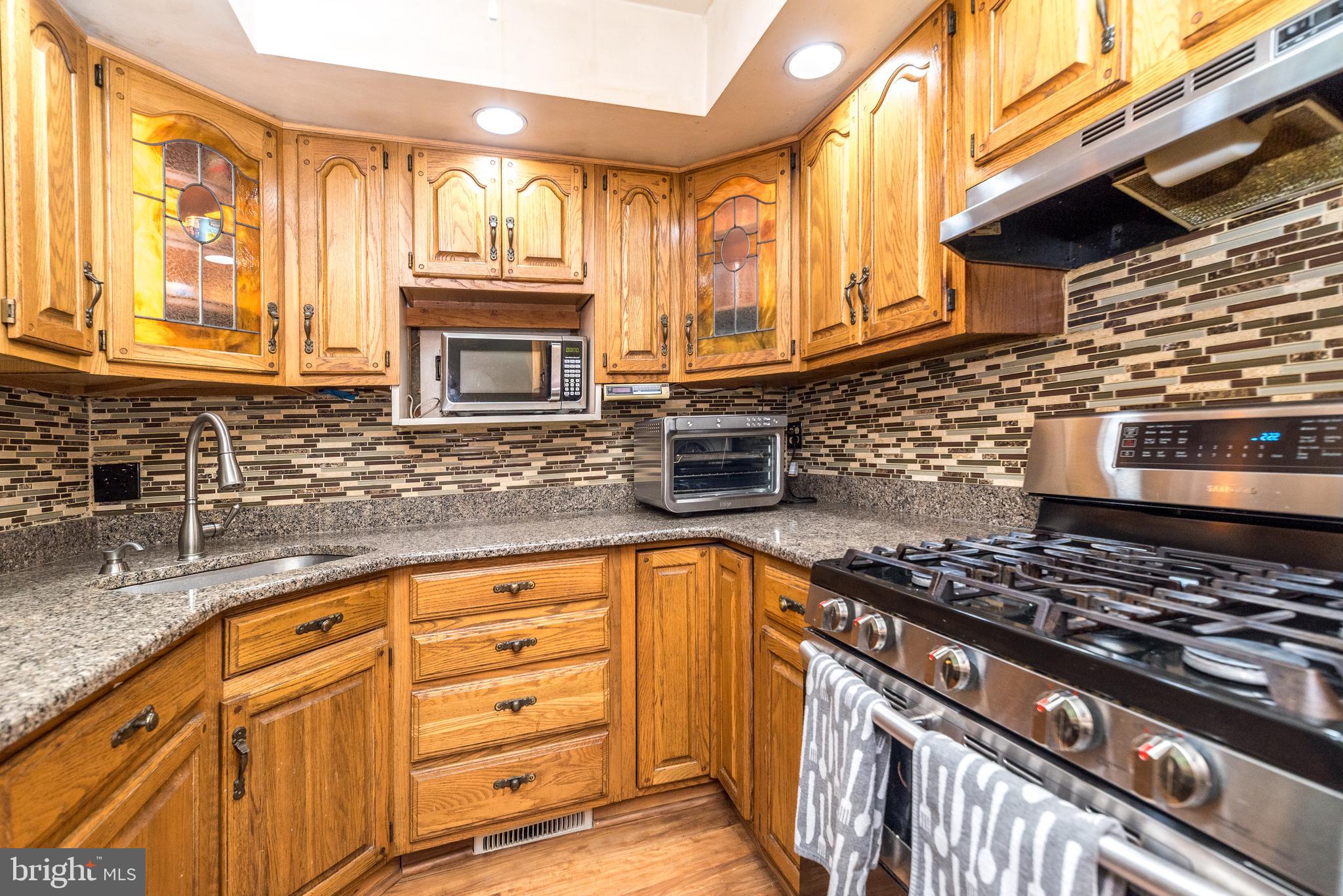 51 St Dunstans Road Hatboro, PA 19040 - Photo 9 of 32 Gallery Image 9
