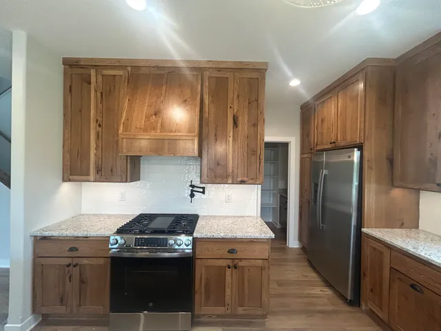 $619,900 | N684 South Hickory Hills Drive, Oconomowoc, WI 53066