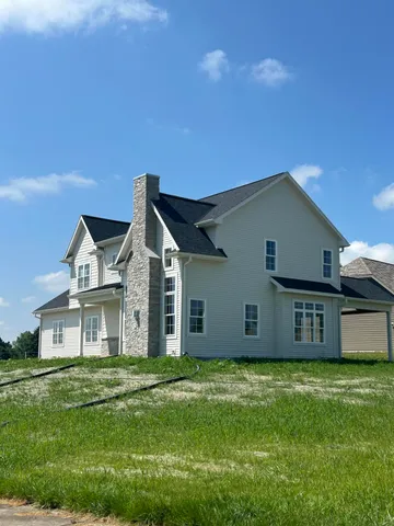 $619,900 | N684 South Hickory Hills Drive, Oconomowoc, WI 53066