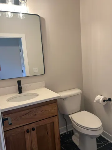 $619,900 | N684 South Hickory Hills Drive, Oconomowoc, WI 53066