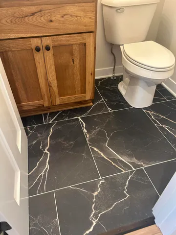 $619,900 | N684 South Hickory Hills Drive, Oconomowoc, WI 53066