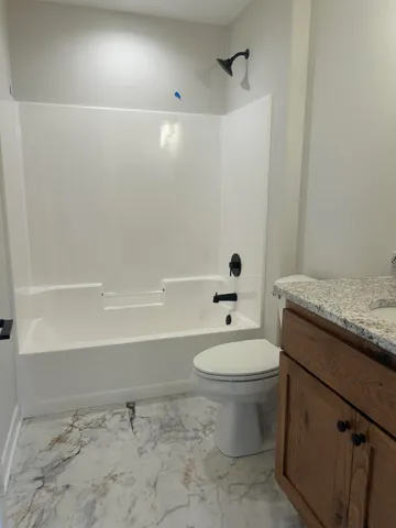 $619,900 | N684 South Hickory Hills Drive, Oconomowoc, WI 53066